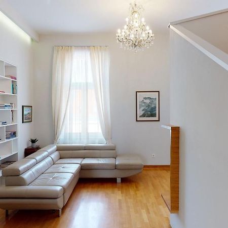 La Dolce Vita Zagreb, Centrally Located & Spacious Apartamento Exterior foto