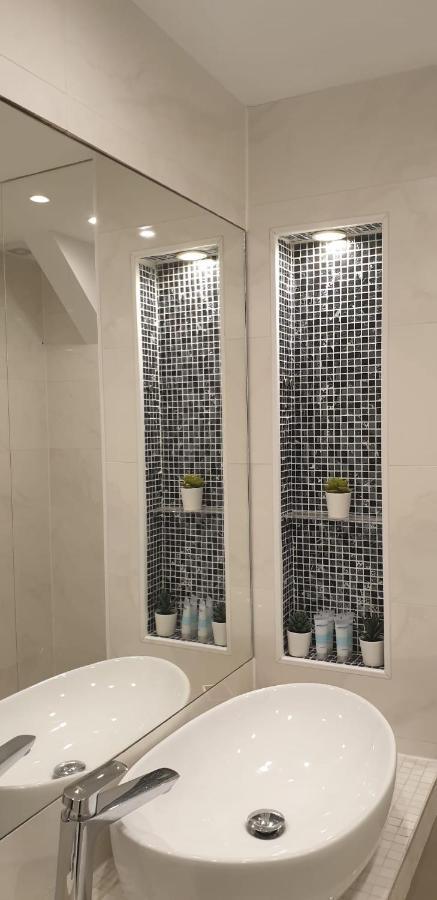 La Dolce Vita Zagreb, Centrally Located & Spacious Apartamento Exterior foto